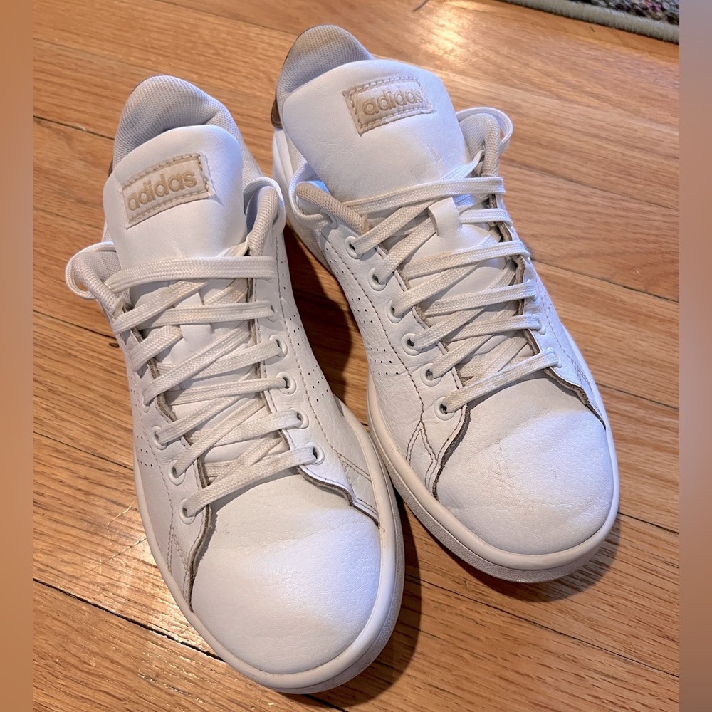 Adidas Sneakers